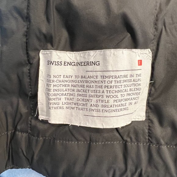 On Running Men's Medium Insulator Jacket Gray - Picture 5 of 5